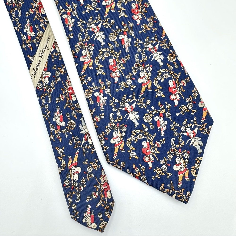 Salvatore Ferragamo Navy Red Asian Persian Folklore Dancers Flowers Silk Tie